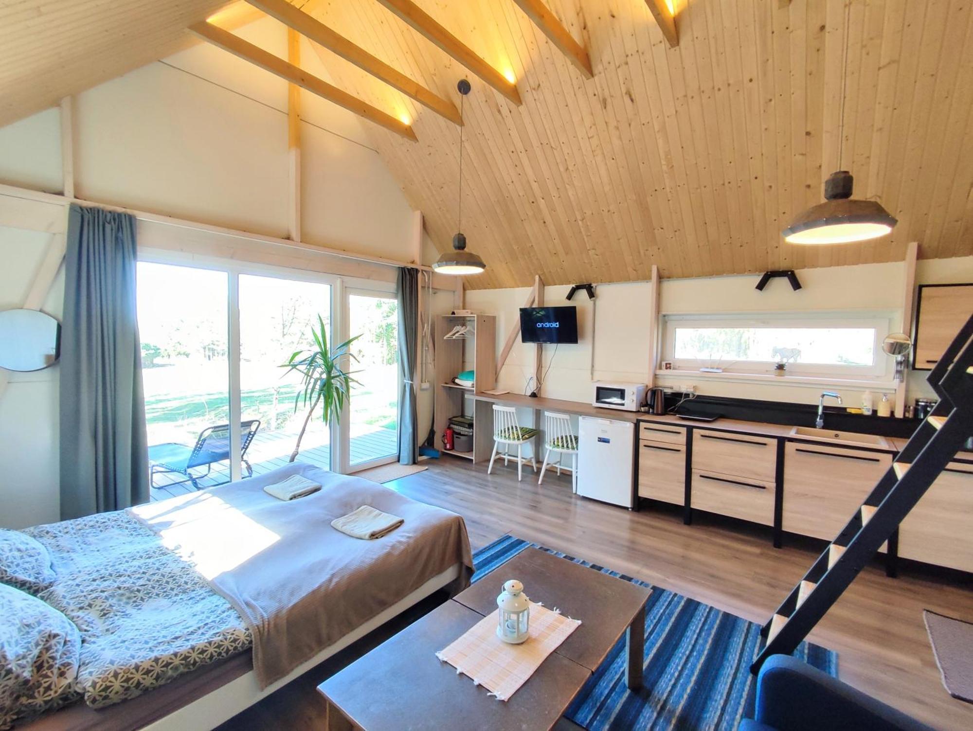 Modern Sauna Cabin In Horse Ranch Liyeplauke Exterior photo